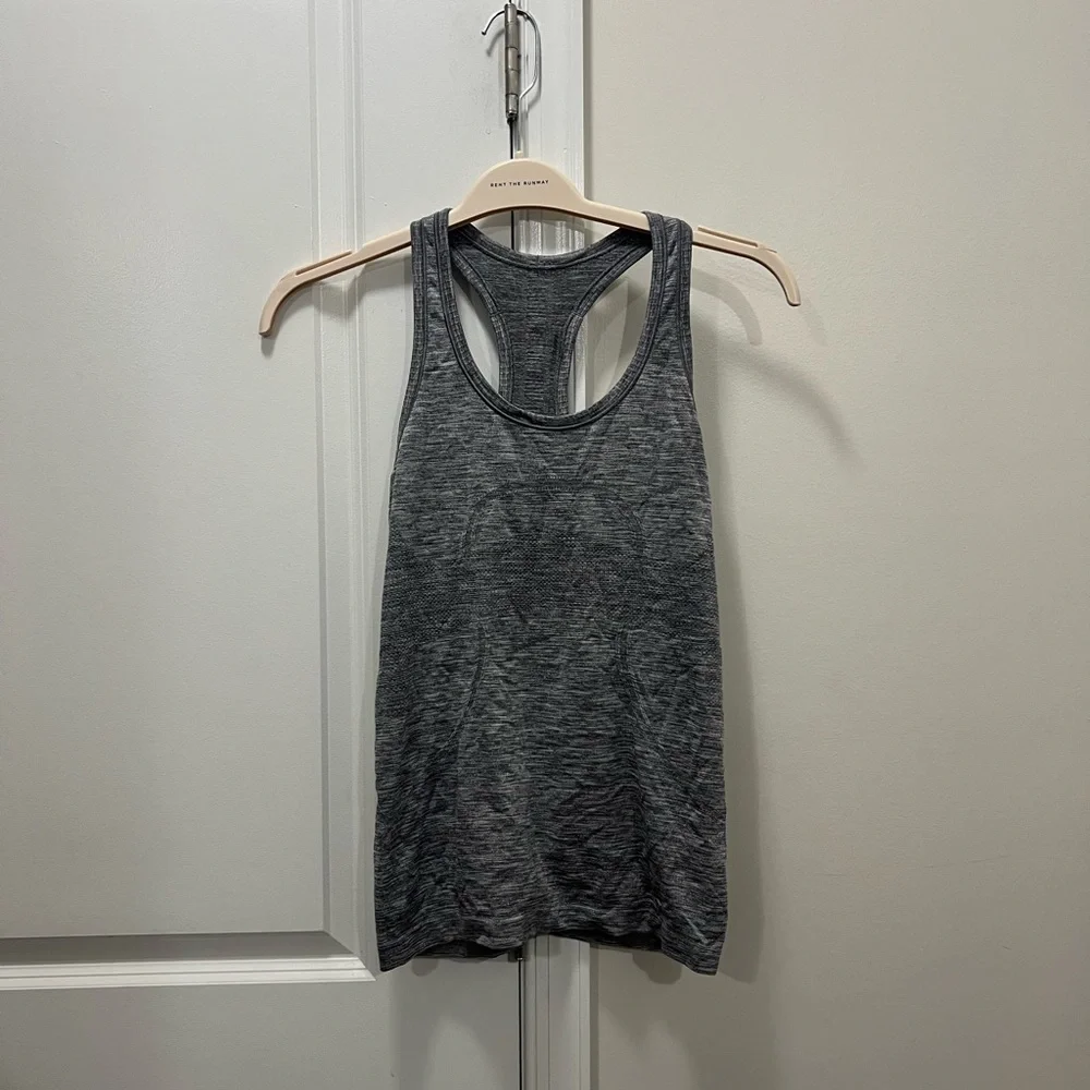 Lululemon Gray Swiftly Tech Racerback Tank Top Size 6 US